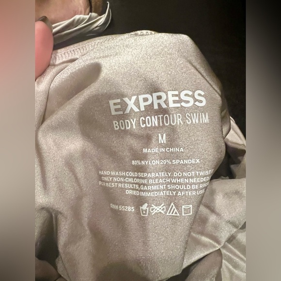 Express metallic Rouched contouring swimsuit - Picture 6 of 8